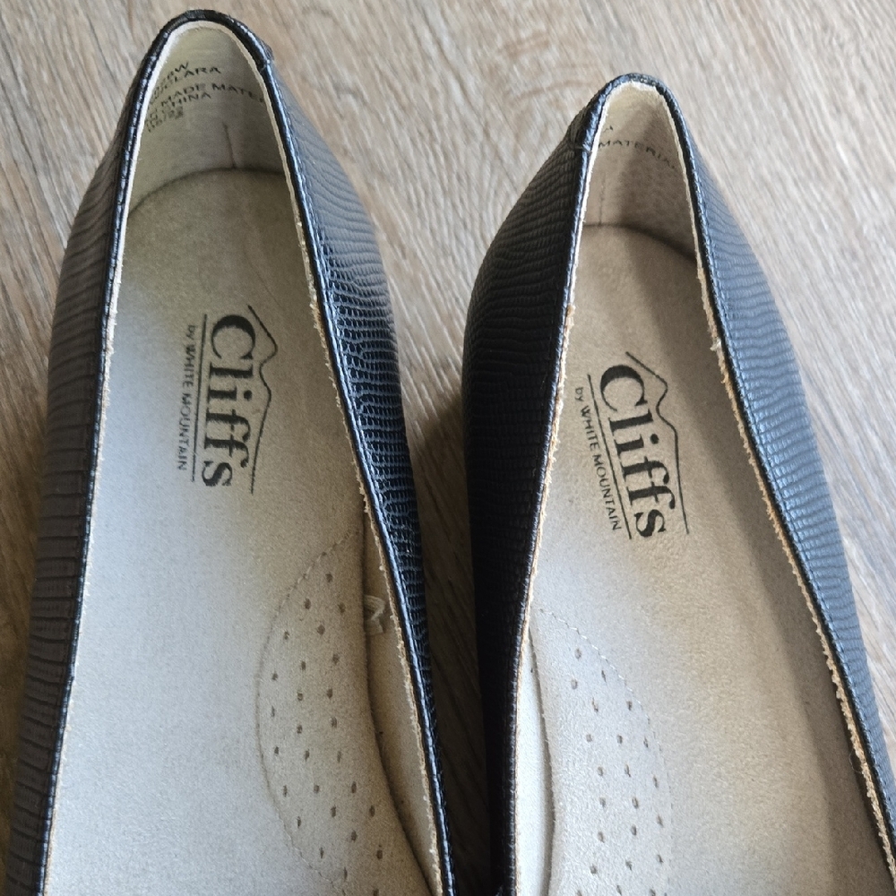 Cliffs by WHITE MOUNTAIN New Without Tags Black Textured Flats - Picture 4 of 6